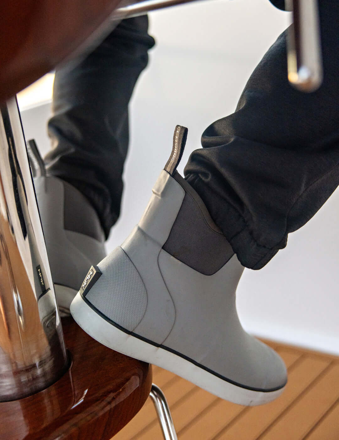 Huk Rogue Wave Fishing Boots